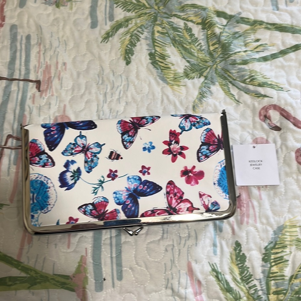 Jewelry case